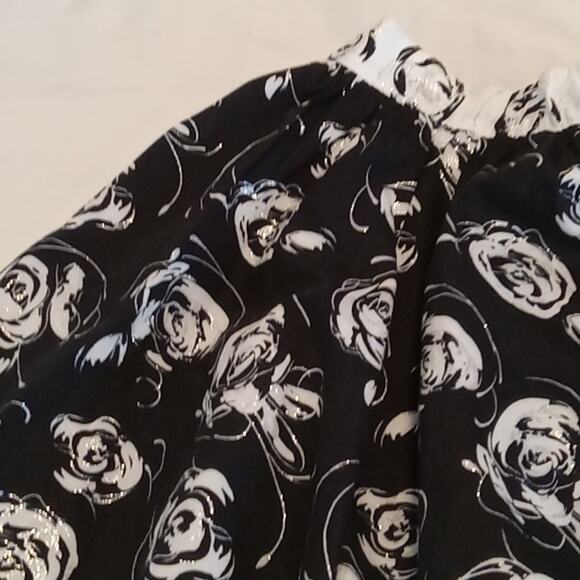MMDaDa Girl Black White Floral Full Skirt.10 Pretty Flowy - Picture 4 of 6